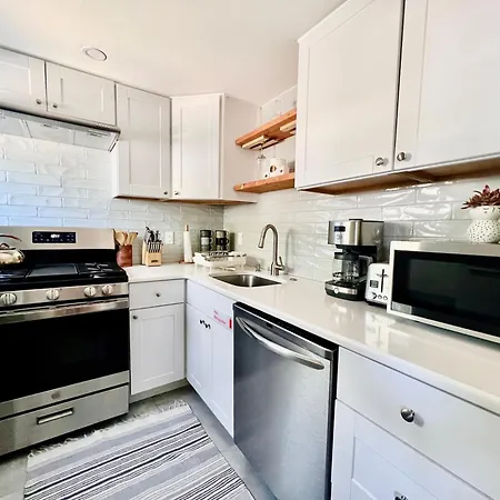 Ultra Modern - Entire 3 Bedroom Apartment - 5 Min Walk To The Beach Wildwood Exterior photo